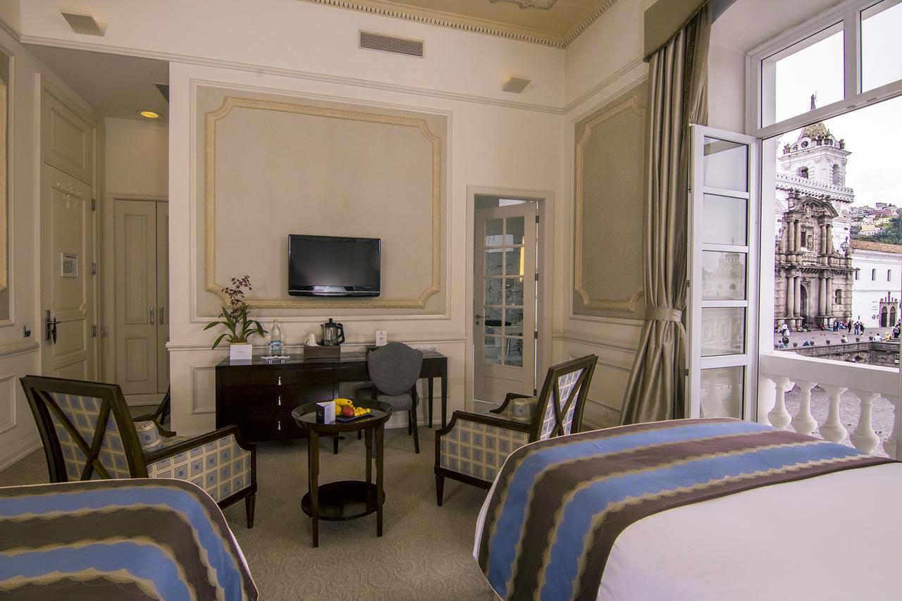 Twin Room with City View